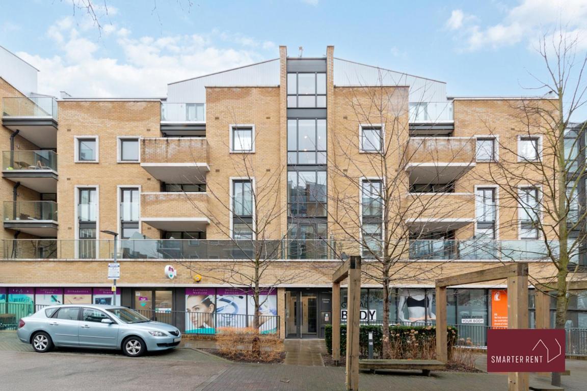 Two Bed Flat - Isleworth Appartamento