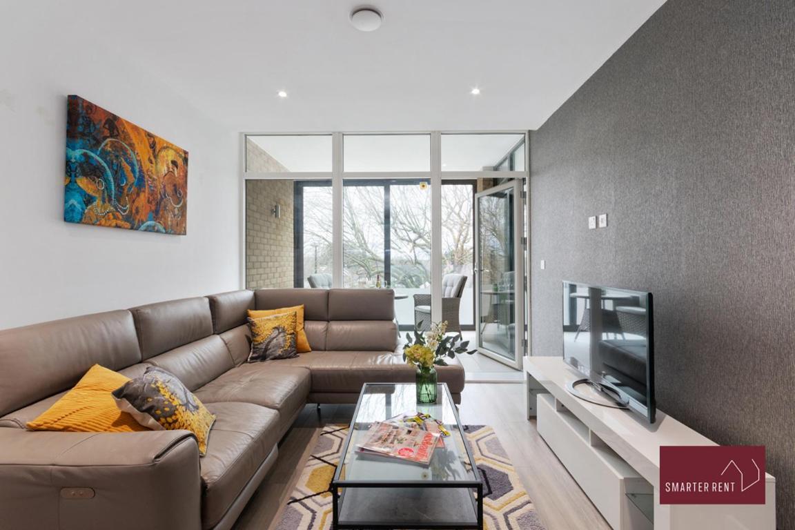 Two Bed Flat - Isleworth